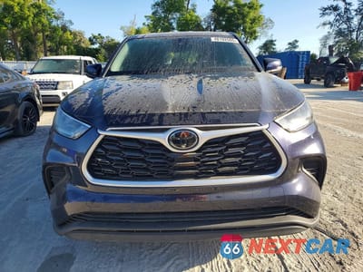 Piąte zdjęcie samochodu w środku: 2020 TOYOTA HIGHLANDER L VIN:5TDCZRAH1LS031108 - miniatura