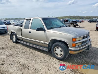 Czwarte zdjęcie samochodu z boku: 1999 CHEVROLET GMT-400 C1500 VIN:1GCEC19R4XR111323 - miniatura