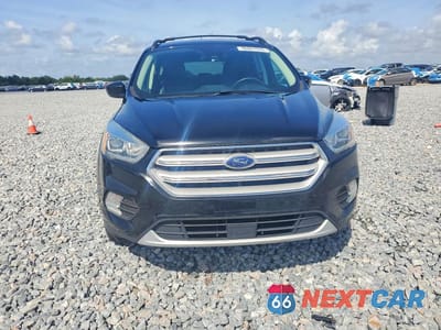 Piąte zdjęcie samochodu w środku: 2018 FORD ESCAPE SEL VIN:1FMCU0HD6JUA37021 - miniatura