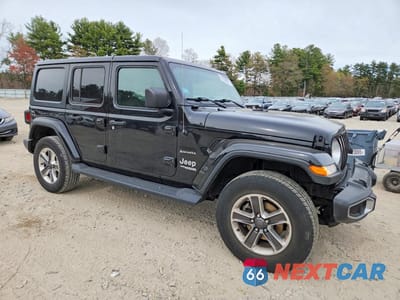 Czwarte zdjęcie samochodu z boku: 2018 JEEP WRANGLER UNLIMITED SAHARA VIN:1C4HJXEN6JW213580 - miniatura
