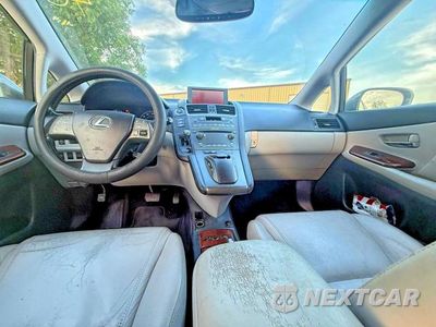 Zdjęcie 9 z 10 samochodu: 2010 LEXUS HS 250H VIN:JTHBB1BA2A2020172 - miniatura