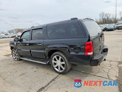 Drugie zdjęcie samochodu z przodu: 2006 CADILLAC ESCALADE ESV VIN:3GYFK66N96G212470 - miniatura