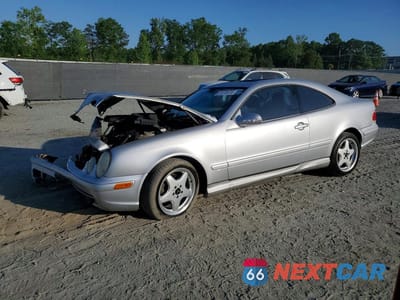 2001 MERCEDES-BENZ CLK 430 WDBLJ70G61F175379 - główne zdjęcie licytacji z USA - miniatura