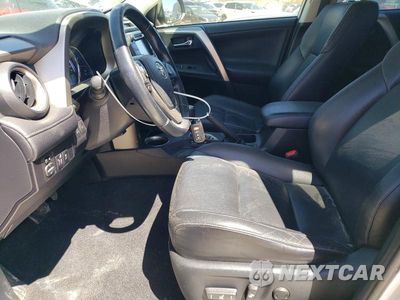 Zdjęcie 7 z 12 samochodu: 2015 TOYOTA RAV4 LIMITED VIN:JTMDFREV4FD168833 - miniatura