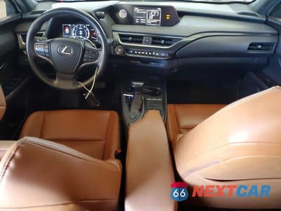 Zdjęcie 8 z 12 samochodu: 2020 LEXUS UX 200 VIN:JTHX3JBH5L2030116 - miniatura