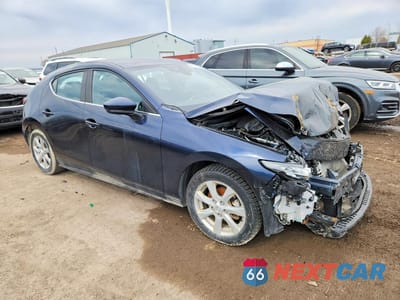 Czwarte zdjęcie samochodu z boku: 2020 MAZDA 3 GX VIN:JM1BPAK76L1158684 - miniatura