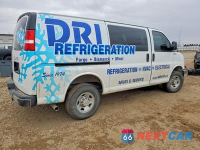 Trzecie zdjęcie samochodu z tyłu: 2024 CHEVROLET EXPRESS G2500 DELIVERY VAN VIN:1GCWGAFP6R1261768 - miniatura