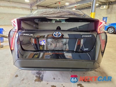 Zdjęcie 6 z 11 samochodu: 2016 TOYOTA PRIUS TWO ECO VIN:JTDKARFU4G3516939 - miniatura