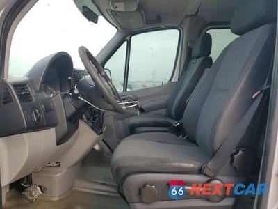 Piąte zdjęcie samochodu w środku: 2012 MERCEDES-BENZ SPRINTER 2500 VIN:WDZPE7CC4C5612031 - miniatura