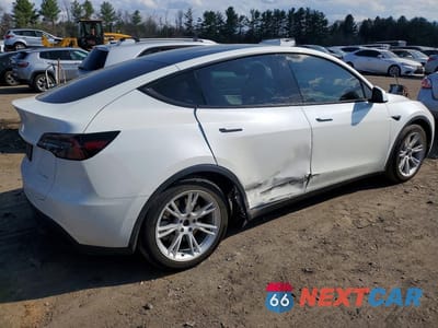 Trzecie zdjęcie samochodu z tyłu: 2021 TESLA MODEL Y VIN:5YJYGAEE3MF248470 - miniatura