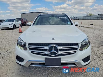 Piąte zdjęcie samochodu w środku: 2018 MERCEDES-BENZ GLC 300 4MATIC VIN:WDC0G4KB2JV111567 - miniatura