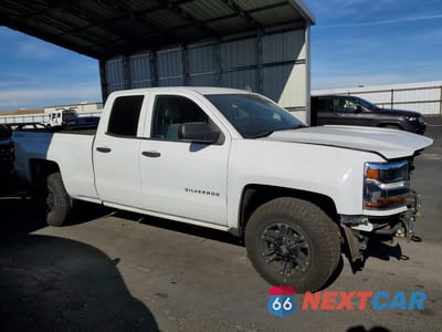 Czwarte zdjęcie samochodu z boku: 2016 CHEVROLET SILVERADO K1500 VIN:1GCVKNEH6GZ362822 - miniatura