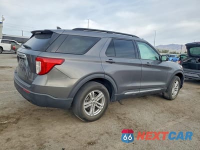 Trzecie zdjęcie samochodu z tyłu: 2022 FORD EXPLORER XLT VIN:1FMSK8DH8NGA48602 - miniatura