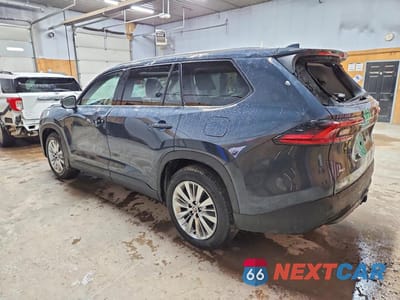 Drugie zdjęcie samochodu z przodu: 2026 TOYOTA GRAND HIGHLANDER PLATINUM VIN:5TDAAAB58TS117746 - miniatura