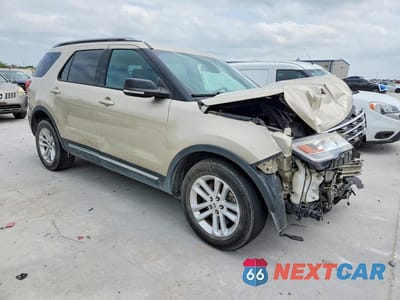 Czwarte zdjęcie samochodu z boku: 2017 FORD EXPLORER XLT VIN:1FM5K7DH9HGD80303 - miniatura