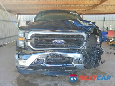 Piąte zdjęcie samochodu w środku: 2023 FORD F150 SUPERCREW VIN:1FTEW1C82PKE79175 - miniatura