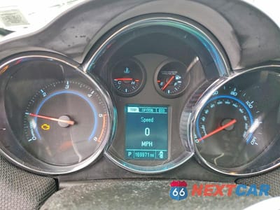 Zdjęcie 9 z 13 samochodu: 2014 CHEV CRUZE VIN:1G1P75SZ1E7418593 - miniatura