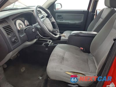 Zdjęcie 7 z 12 samochodu: 2011 DODGE DAKOTA SLT VIN:1D7RW3GK2BS525704 - miniatura