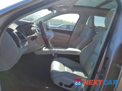 Zdjęcie 7 z 12 samochodu: 2023 VOLVO XC90 CORE VIN:YV4L12PV1P1934905 - miniatura