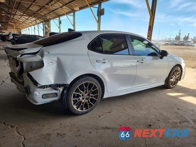 Trzecie zdjęcie samochodu z tyłu: 2024 TOYOTA CAMRY HYBRID SE NIGHTSHADE VIN:4T1T31AK4RU078180 - miniatura