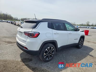 Trzecie zdjęcie samochodu z tyłu: 2023 JEEP COMPASS LIMITED VIN:3C4NJDCN8PT542719 - miniatura