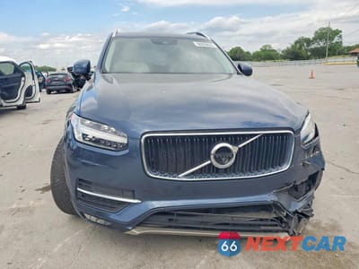 Piąte zdjęcie samochodu w środku: 2019 VOLVO XC90 T6 MOMENTUM VIN:YV4A22PK6K1450215 - miniatura