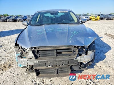 Piąte zdjęcie samochodu w środku: 2020 FORD FUSION SE VIN:3FA6P0HD6LR256215 - miniatura