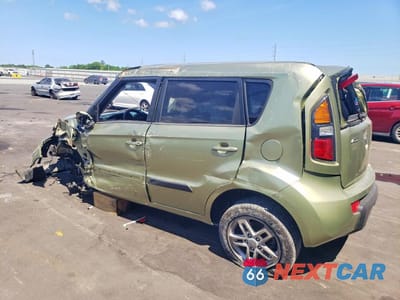 Drugie zdjęcie samochodu z przodu: 2011 KIA SOUL + VIN:KNDJT2A23B7335657 - miniatura