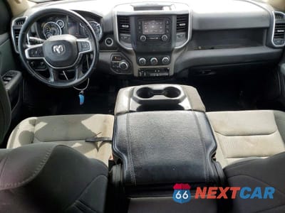Zdjęcie 8 z 12 samochodu: 2020 RAM 1500 BIG HORN VIN:1C6SRFBT5LN162651 - miniatura