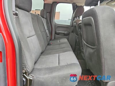 Zdjęcie 10 z 11 samochodu: 2010 CHEVROLET SILVERADO K1500 LS VIN:1GCSKREAXAZ160473 - miniatura