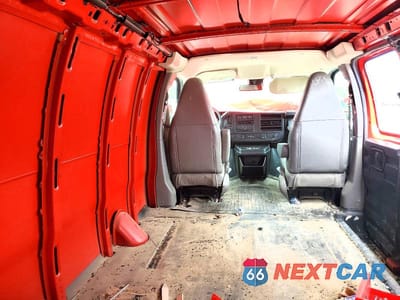 Zdjęcie 10 z 14 samochodu: 2025 CHEVROLET EXPRESS 2500 CARGO DELIVERY VAN VIN:1GCWGAFP6S1147730 - miniatura