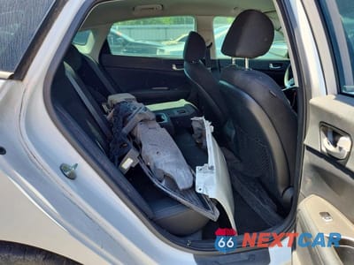 Zdjęcie 10 z 12 samochodu: 2020 KIA OPTIMA LX VIN:5XXGT4L3XLG402601 - miniatura