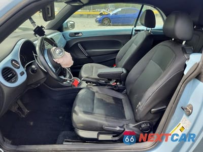 Zdjęcie 7 z 12 samochodu: 2013 VOLKSWAGEN BEETLE VIN:3VW5P7AT2DM824665 - miniatura