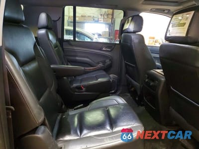 Zdjęcie 11 z 13 samochodu: 2018 CHEVROLET SUBURBAN K1500 LT VIN:1GNSKHKC8JR386647 - miniatura
