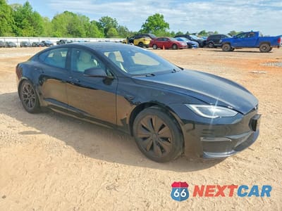 Czwarte zdjęcie samochodu z boku: 2022 TESLA MODEL S VIN:5YJSA1E69NF487121 - miniatura