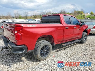 Trzecie zdjęcie samochodu z tyłu: 2019 CHEVROLET SILVERADO K1500 TRAIL BOSS CUSTOM VIN:1GCRYCEF5KZ305703 - miniatura