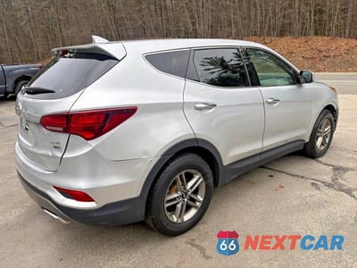 Czwarte zdjęcie samochodu z boku: 2017 HYUNDAI SANTA FE SPORT 2.4L VIN:5XYZTDLB2HG440116 - miniatura