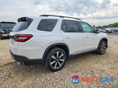 Trzecie zdjęcie samochodu z tyłu: 2024 HONDA PILOT ELITE VIN:5FNYG1H83RB036276 - miniatura