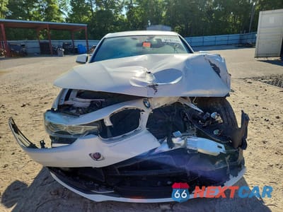 Piąte zdjęcie samochodu w środku: 2018 BMW 330 XI VIN:WBA8D9C50JA607950 - miniatura