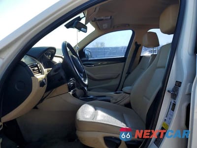 Zdjęcie 7 z 12 samochodu: 2013 BMW X1 SDRIVE28I VIN:WBAVM1C55DVW44199 - miniatura