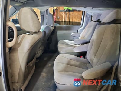 Zdjęcie 11 z 13 samochodu: 2009 KIA SEDONA VIN:KNDMB233096277612 - miniatura