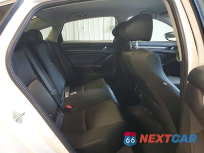 Zdjęcie 10 z 12 samochodu: 2018 HONDA ACCORD LX VIN:1HGCV1F11JA260215 - miniatura