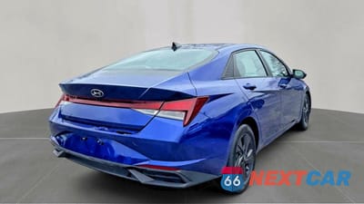 Czwarte zdjęcie samochodu z boku: 2022 HYUNDAI ELANTRA SEL VIN:KMHLS4AGXNU314292 - miniatura