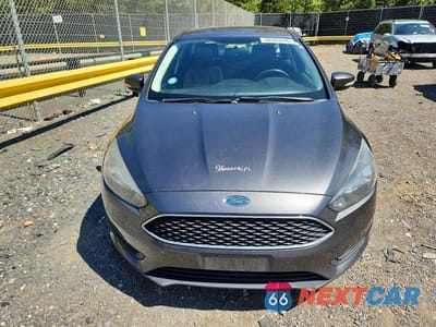 Piąte zdjęcie samochodu w środku: 2017 FORD FOCUS SEL VIN:1FADP3M2XHL252462 - miniatura