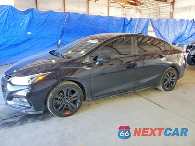 2018 CHEVROLET CRUZE LT 1G1BE5SM2J7171440 - główne zdjęcie licytacji z USA - miniatura