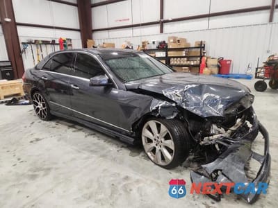 Czwarte zdjęcie samochodu z boku: 2011 MERCEDES-BENZ E 350 4MATIC VIN:WDDHF8HB8BA328520 - miniatura