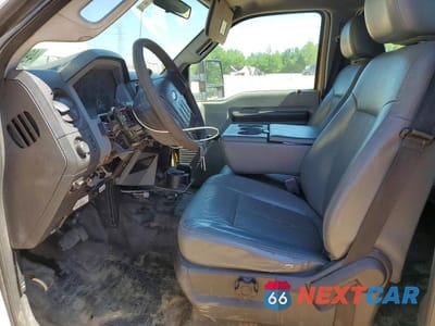 Zdjęcie 7 z 12 samochodu: 2013 FORD F450 SUPER DUTY VIN:1FDGW4GY3DEA10347 - miniatura