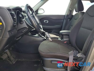 Zdjęcie 7 z 11 samochodu: 2016 KIA SOUL BASE VIN:KNDJN2A25G7292442 - miniatura