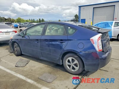 Drugie zdjęcie samochodu z przodu: 2014 TOYOTA PRIUS THREE VIN:JTDKN3DU5E0374779 - miniatura