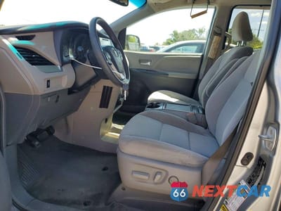 Zdjęcie 7 z 12 samochodu: 2016 TOYOTA SIENNA LE VIN:5TDKK3DC7GS756957 - miniatura